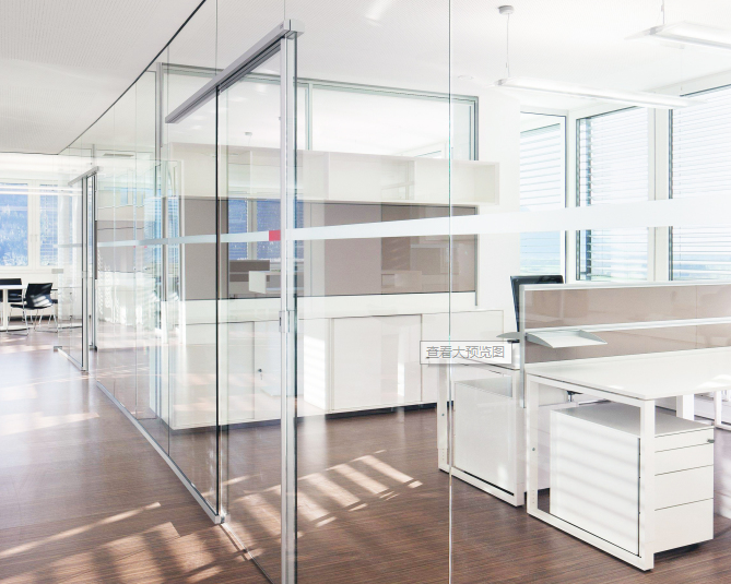 朝阳方向的办公室如何装修