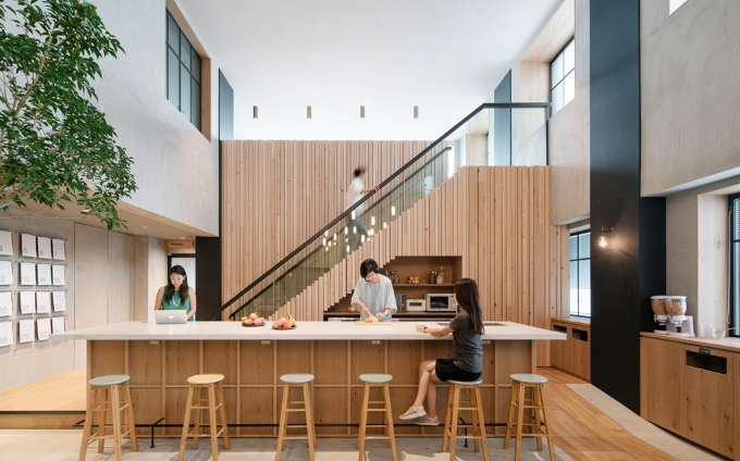 上海办公室装修如何设计楼梯