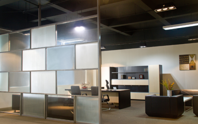 金融行业办公室装修：现代简约风格的选择与魅力