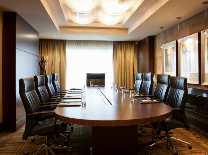 红木会议桌是否适合上海办公室装修