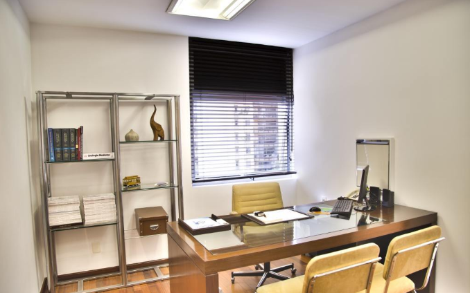 上海办公室装修如何设计装饰品