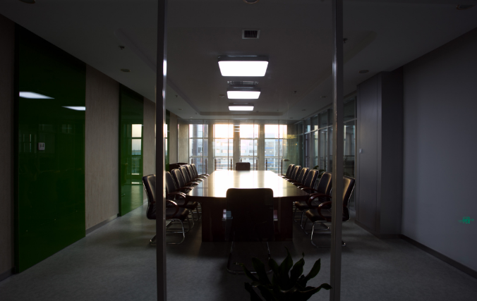 上海办公室装修如何设计天花板颜色