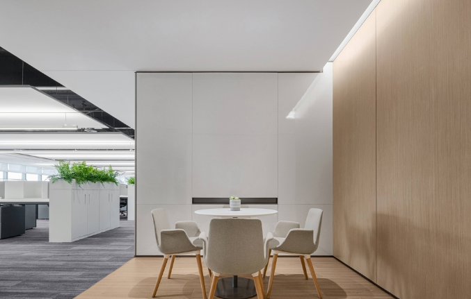 办公室装修设计：地毯选择的必要性与考量