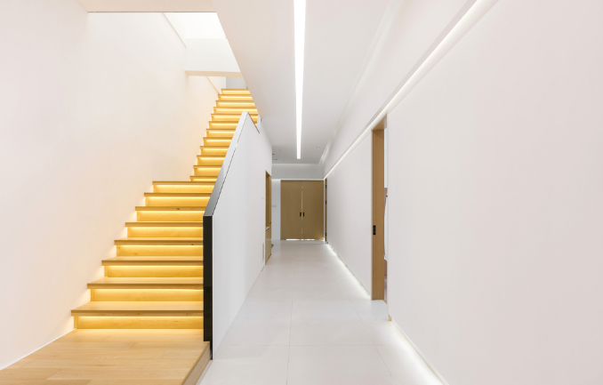 原木色在上海办公室装修设计中的应用