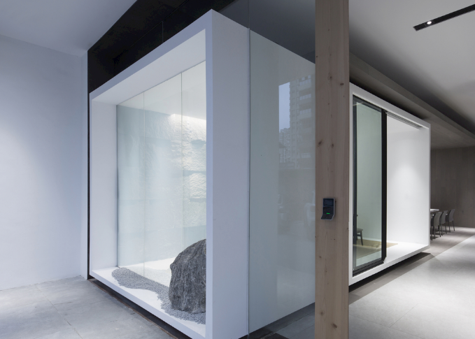 在上海办公室装修设计中选择纸质壁纸的多样风格