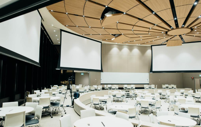 上海办公室装修如何选择会议桌