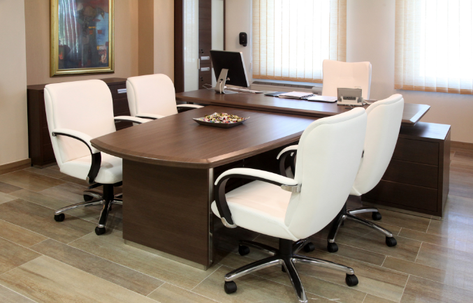办公室装修设计选择白色大班椅的效果