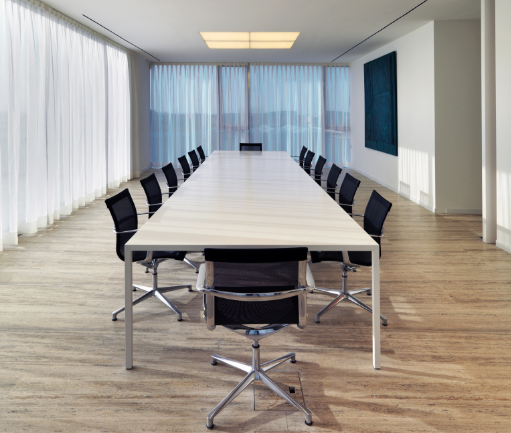 上海办公室装修设计：选择培训椅的明智之举 