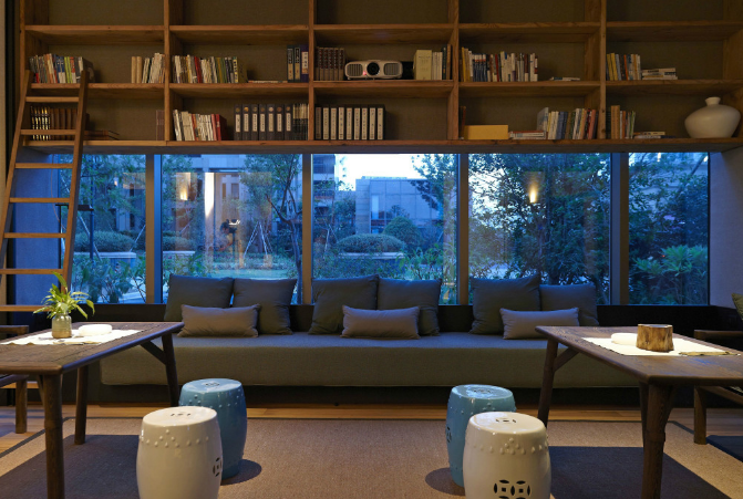 办公室装修设计书架放在什么位置合适