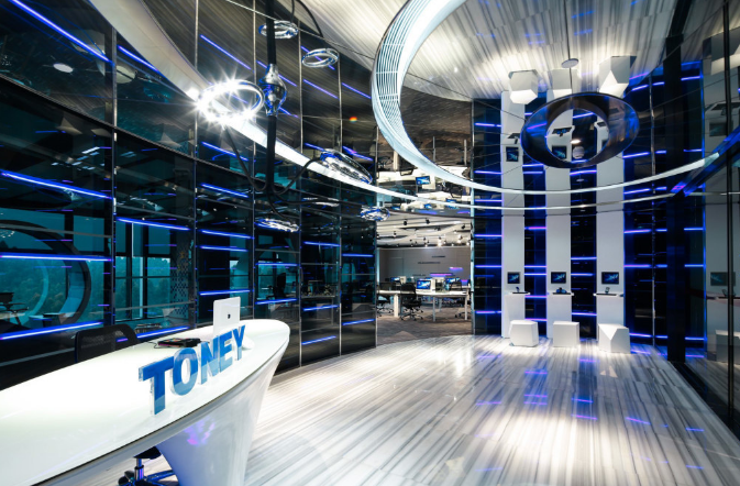 办公室装修设计:玻璃书架,透明与实用的完美结合