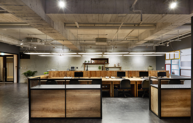 旋转椅成办公室新宠：舒适与效率并存的装修设计选择