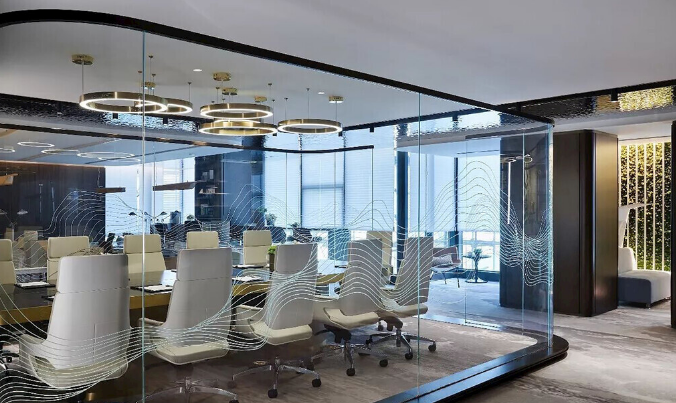 上海办公室装修设计：水波纹不锈钢，让你的空间瞬间升级！
