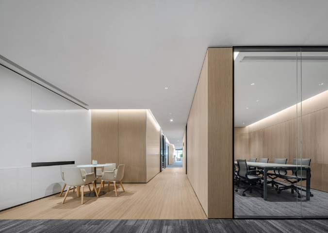 揭秘上海办公室装修设计：顶部防尘的巧妙之道