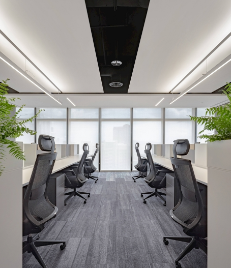 上海办公室装修：顶部设计如何打造独特魅力空间？